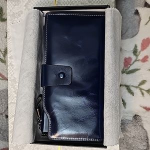 S ZONE  Deep navy blue leather wallet NIB